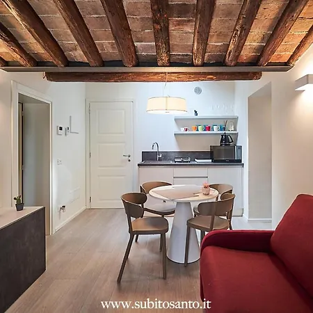 Residenza Subitosanto 