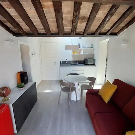 Residenza Subitosanto 