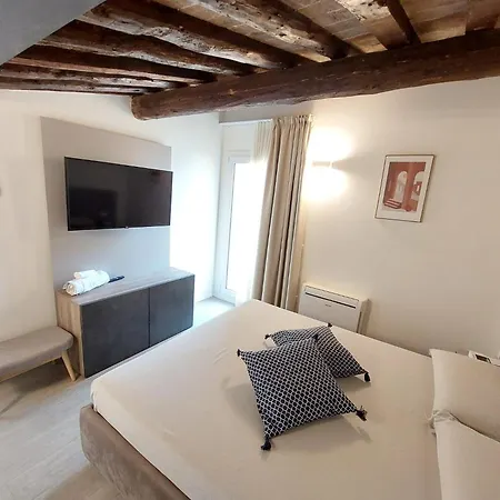 公寓 Residenza Subitosanto 